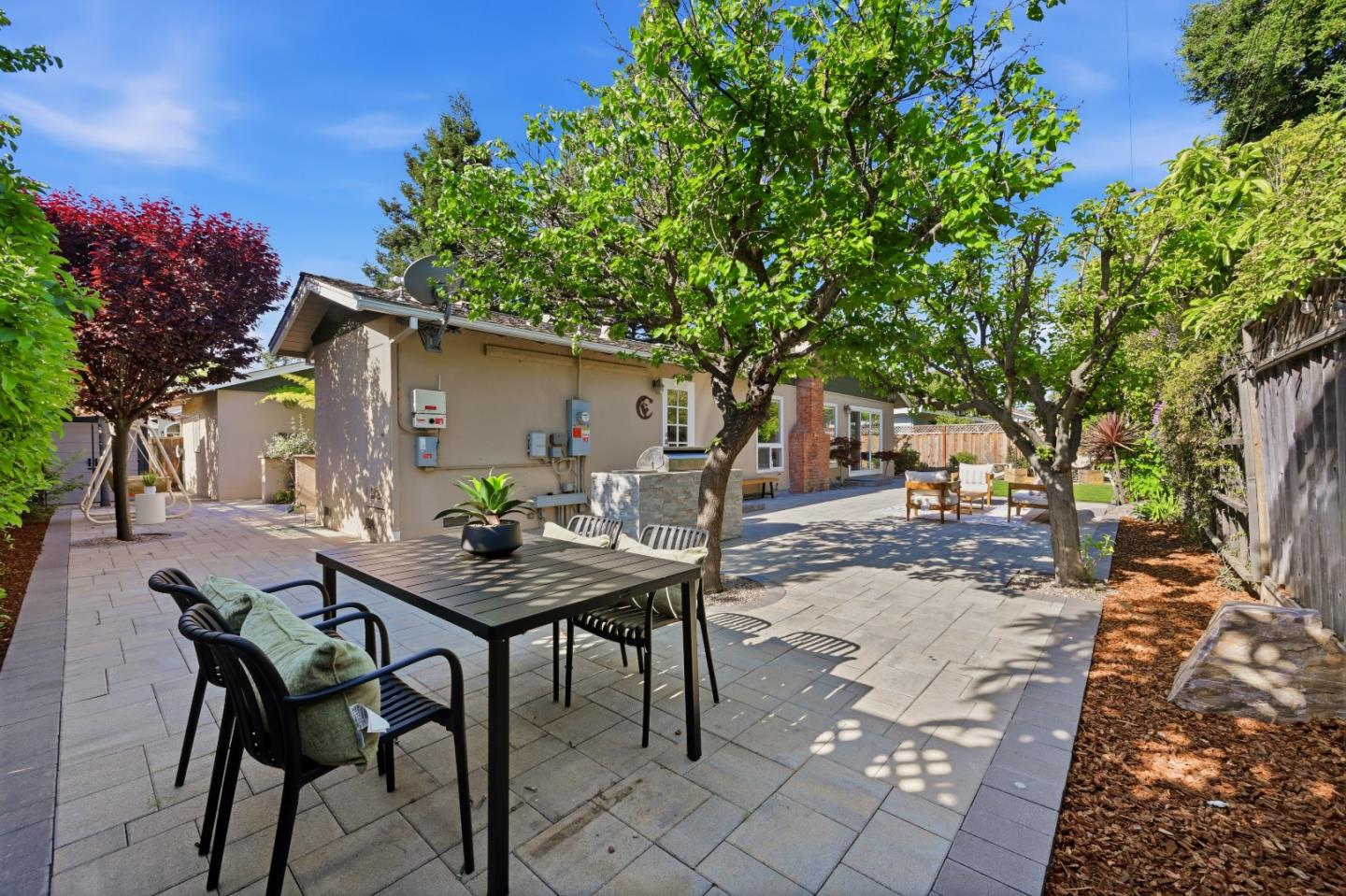 Detail Gallery Image 81 of 104 For 1033 Yorktown Dr, Sunnyvale,  CA 94087 - 4 Beds | 2 Baths