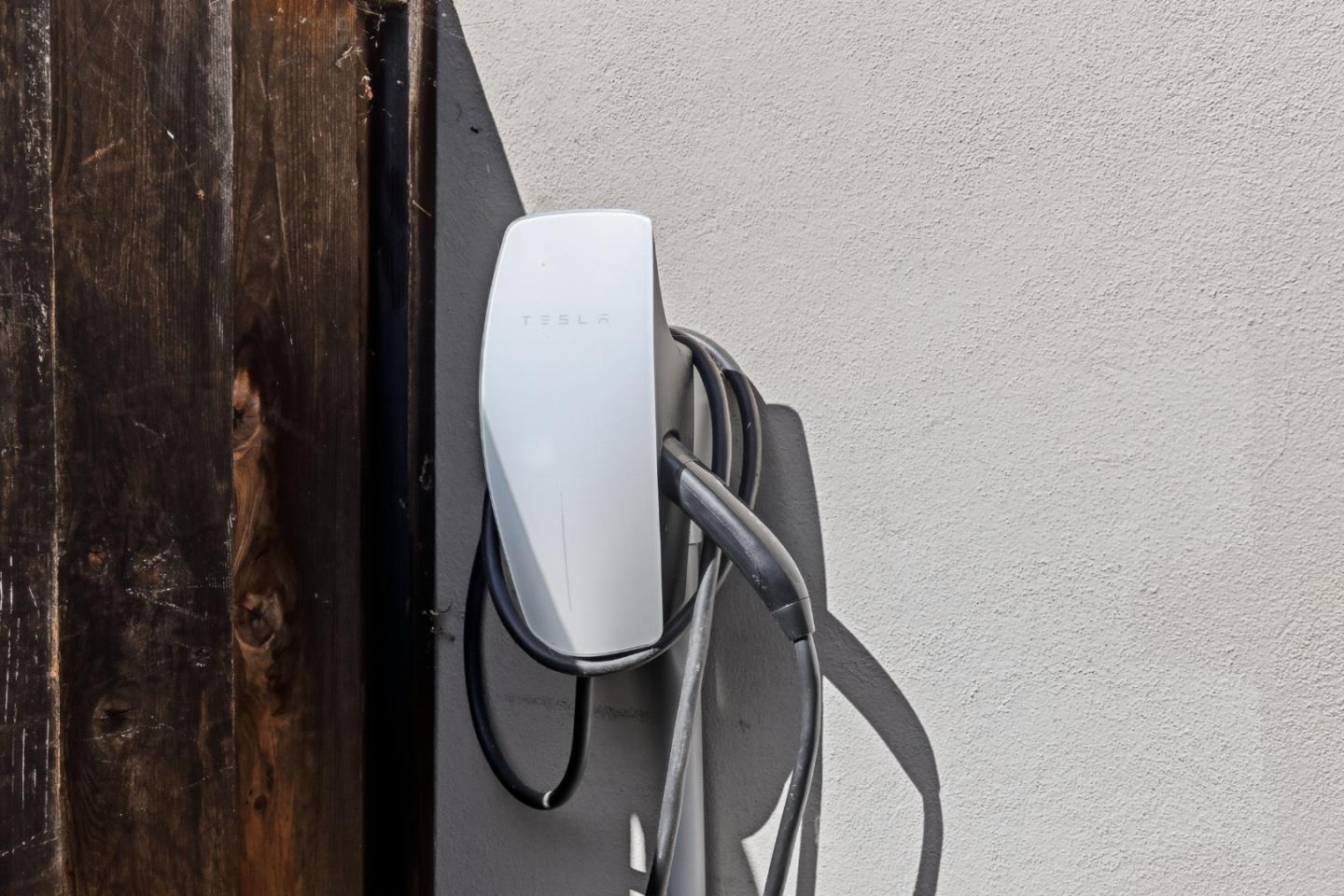 Detail Gallery Image 88 of 104 For 1033 Yorktown Dr, Sunnyvale,  CA 94087 - 4 Beds | 2 Baths