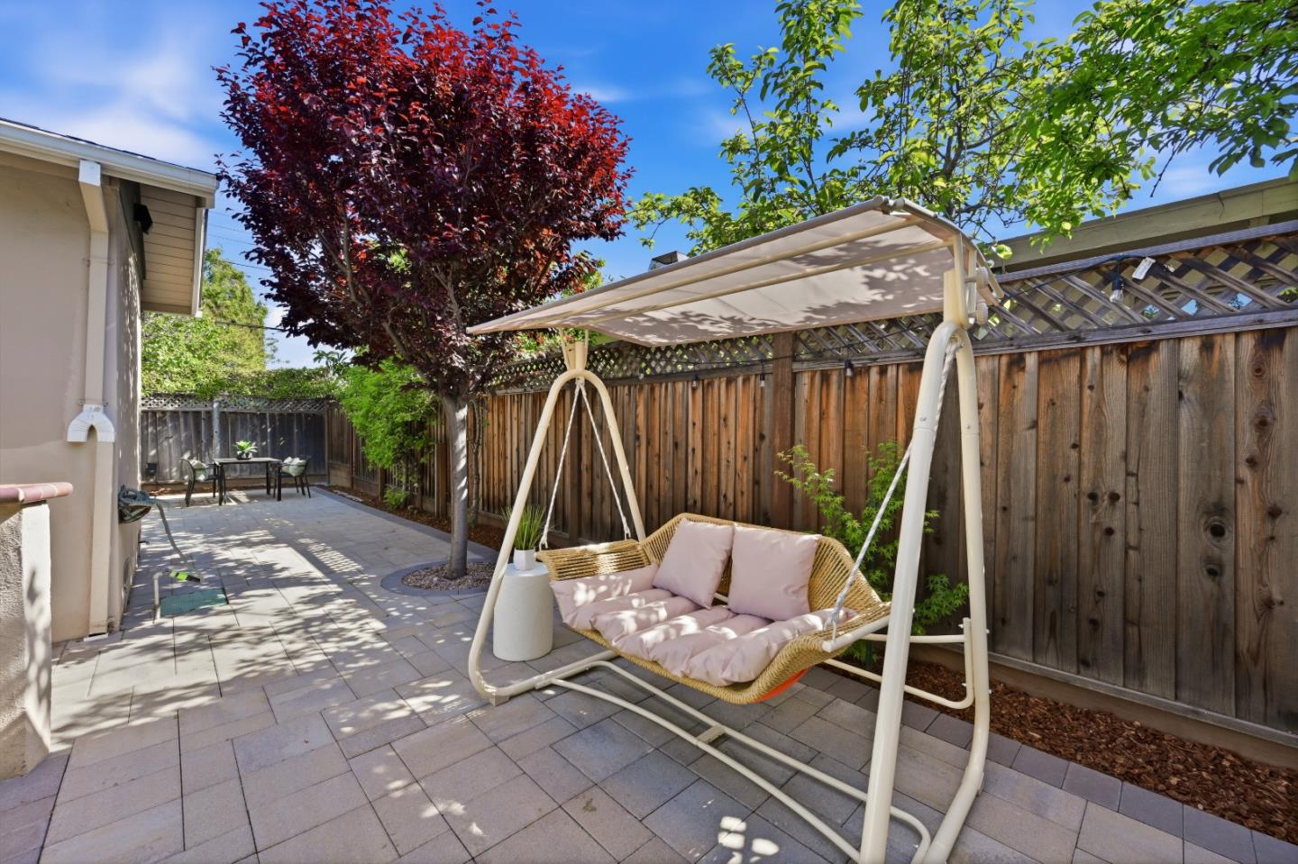 Detail Gallery Image 89 of 104 For 1033 Yorktown Dr, Sunnyvale,  CA 94087 - 4 Beds | 2 Baths