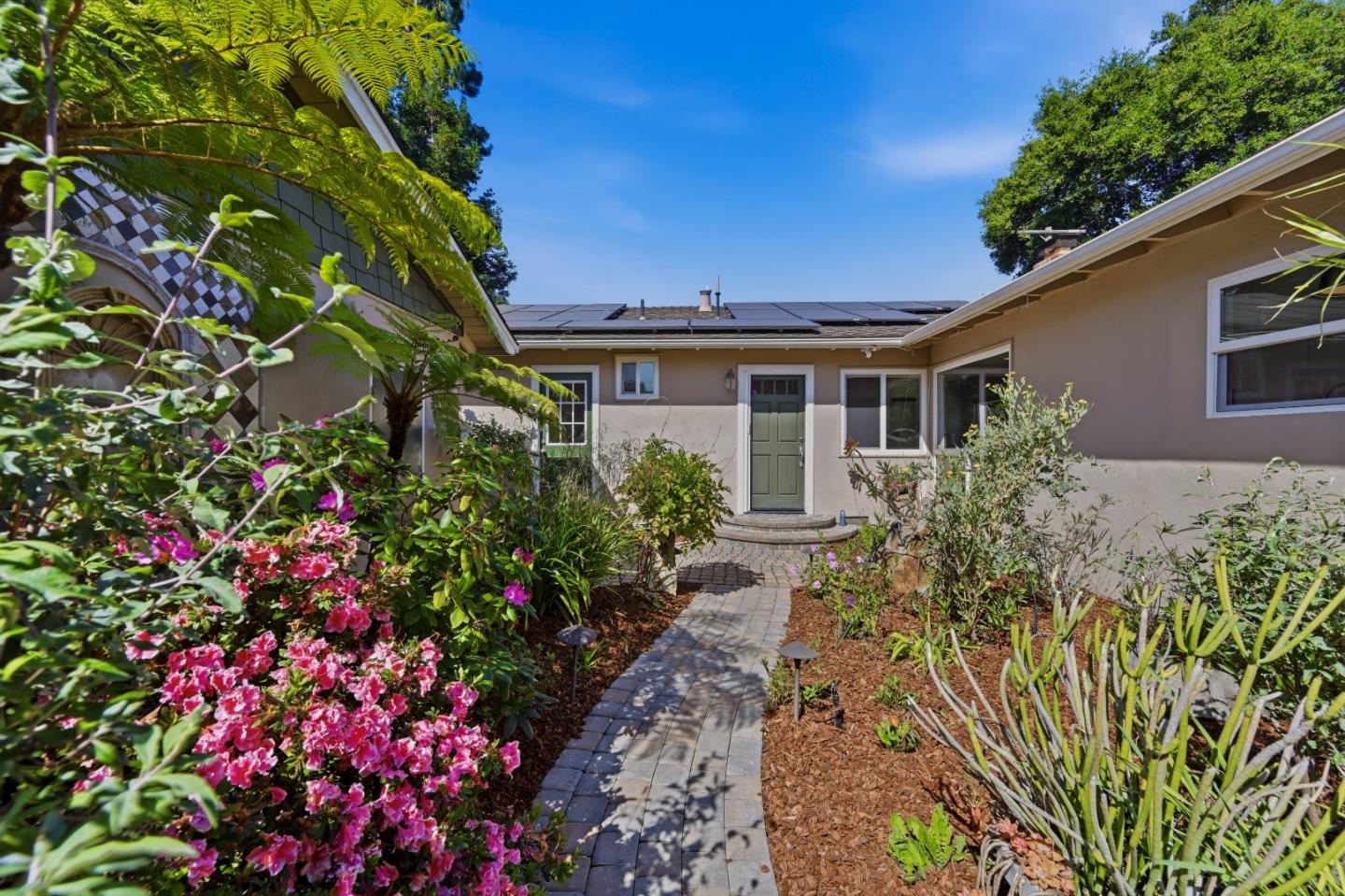 Detail Gallery Image 93 of 104 For 1033 Yorktown Dr, Sunnyvale,  CA 94087 - 4 Beds | 2 Baths