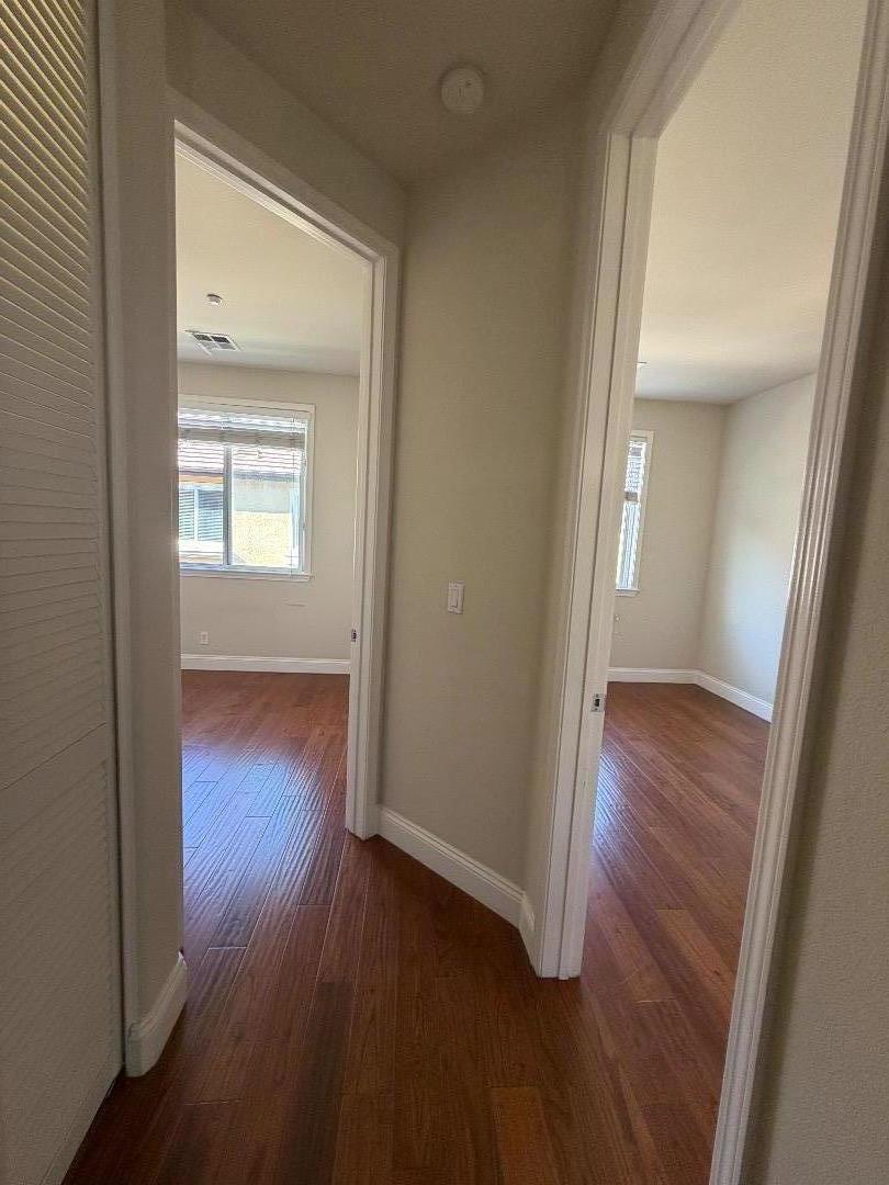 Detail Gallery Image 7 of 10 For 5080 Ruffino Ter, San Jose,  CA 95129 - 3 Beds | 2/1 Baths