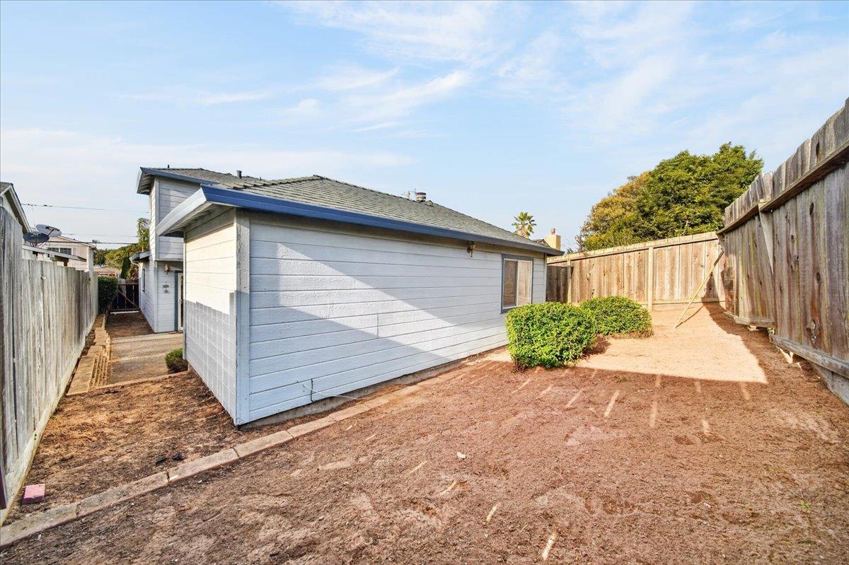 Detail Gallery Image 33 of 46 For 1282 Hamilton Ave, Seaside,  CA 93955 - 3 Beds | 2 Baths