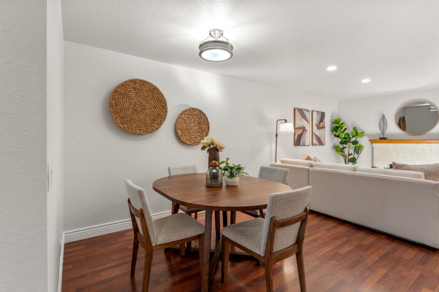 Detail Gallery Image 15 of 33 For 18047 Hillwood Ln, Morgan Hill,  CA 95037 - 2 Beds | 2/1 Baths