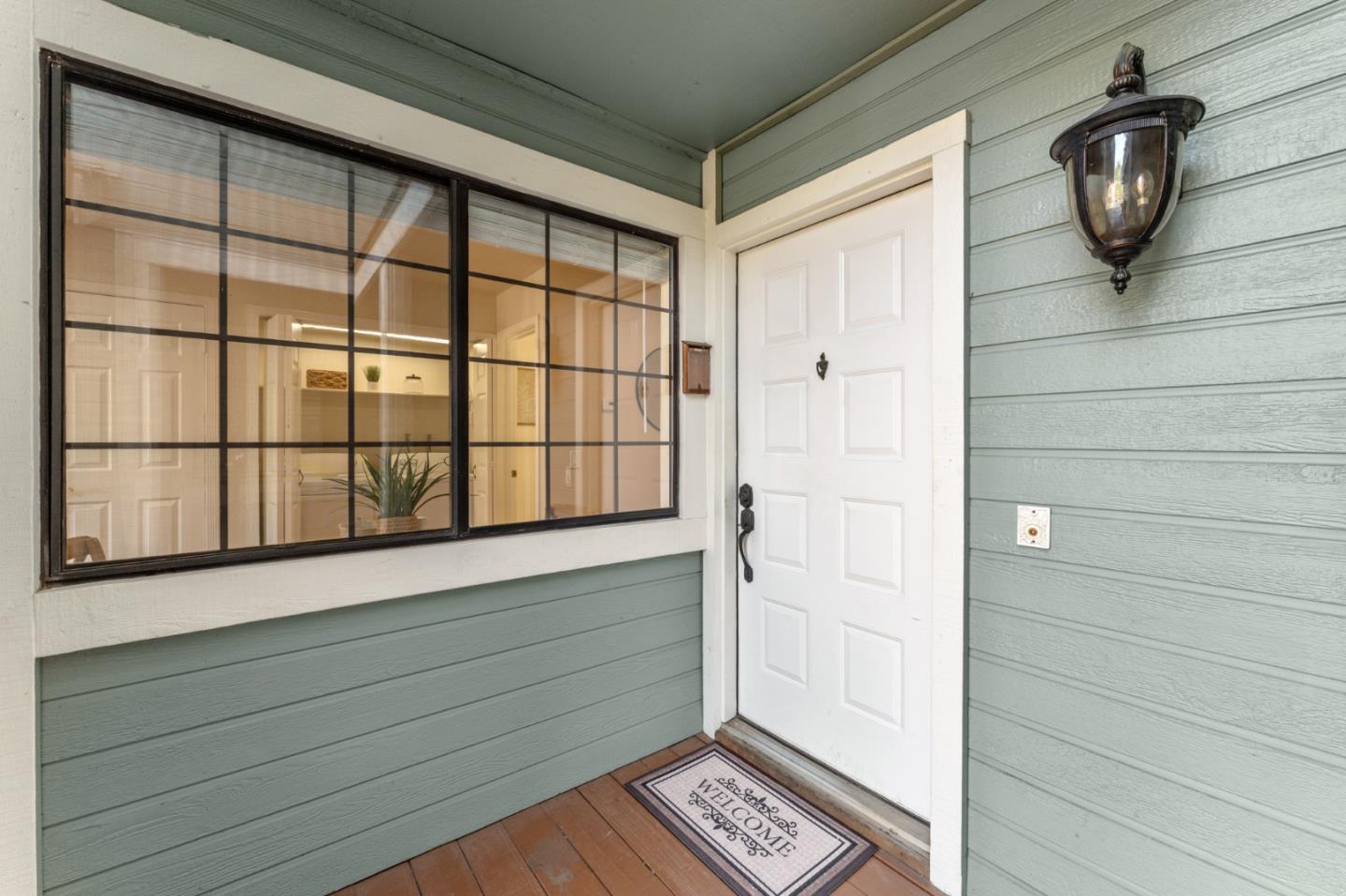 Detail Gallery Image 4 of 33 For 18047 Hillwood Ln, Morgan Hill,  CA 95037 - 2 Beds | 2/1 Baths