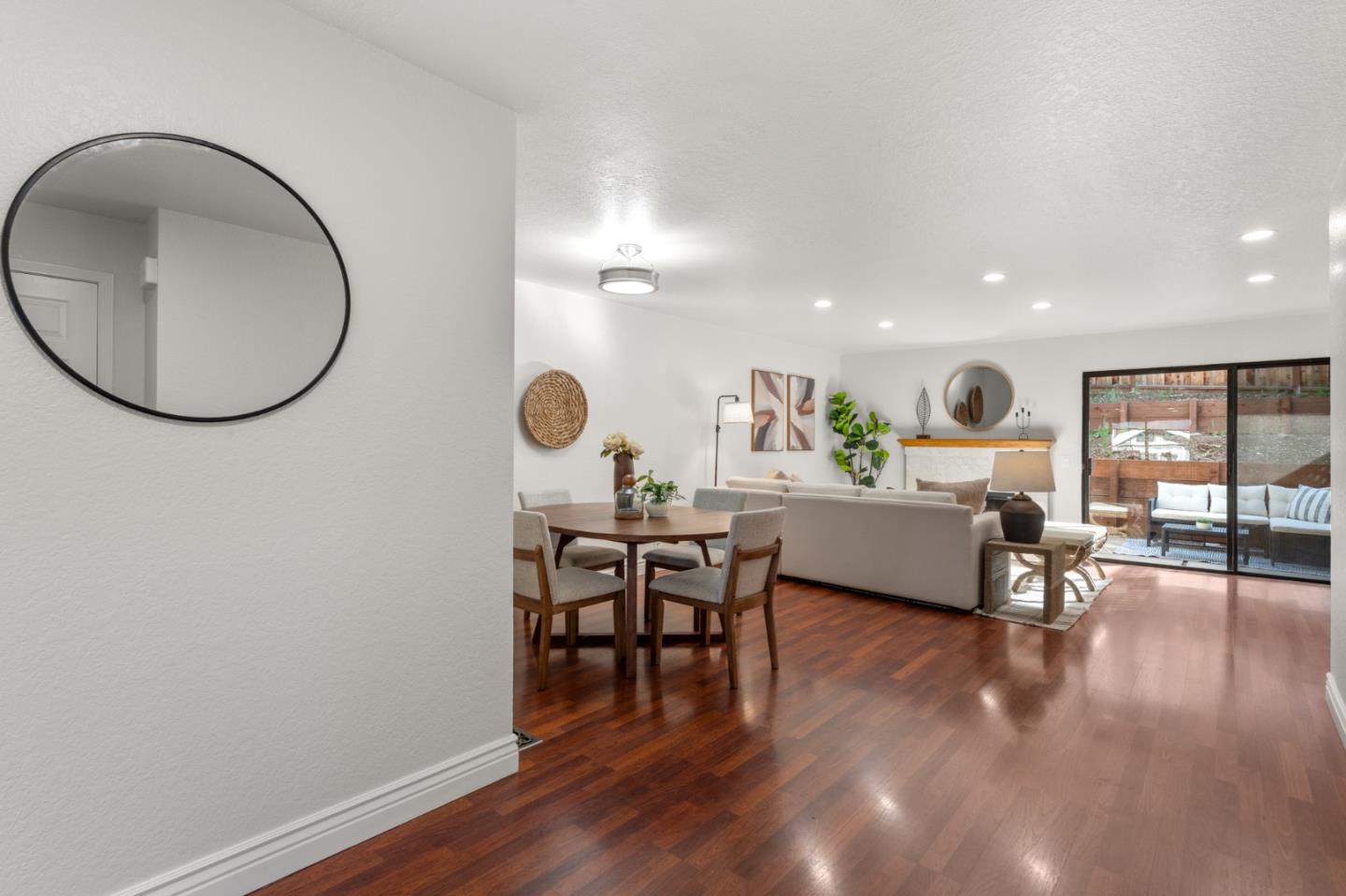Detail Gallery Image 5 of 33 For 18047 Hillwood Ln, Morgan Hill,  CA 95037 - 2 Beds | 2/1 Baths