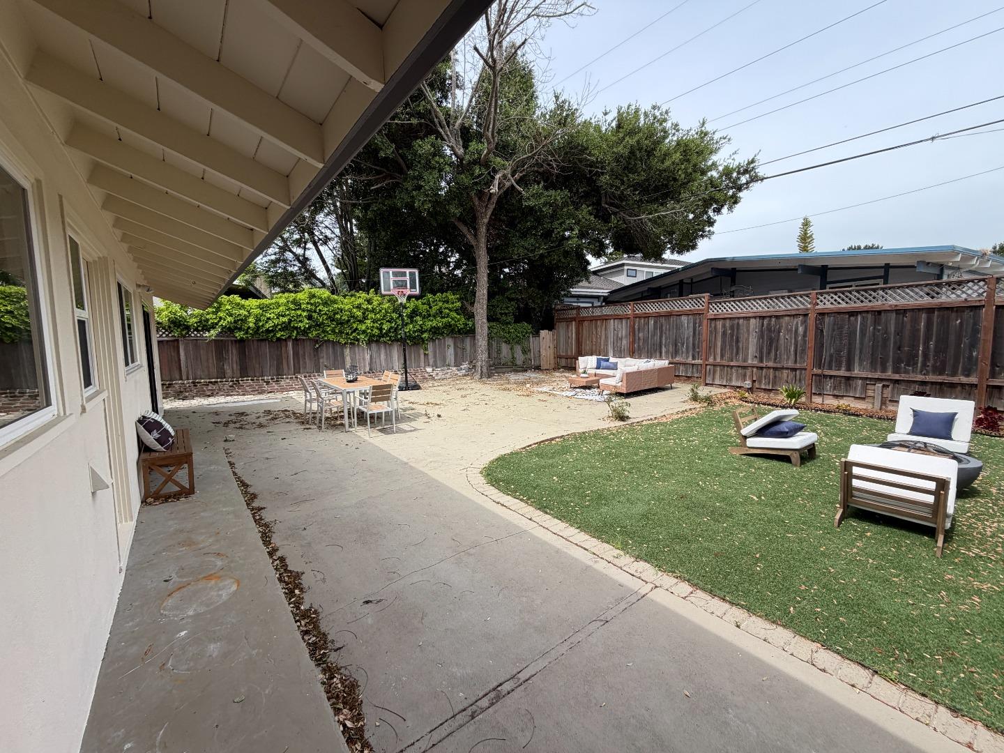 Detail Gallery Image 12 of 15 For Address Not Disclosed, Millbrae,  CA 94030 - 3 Beds | 2 Baths