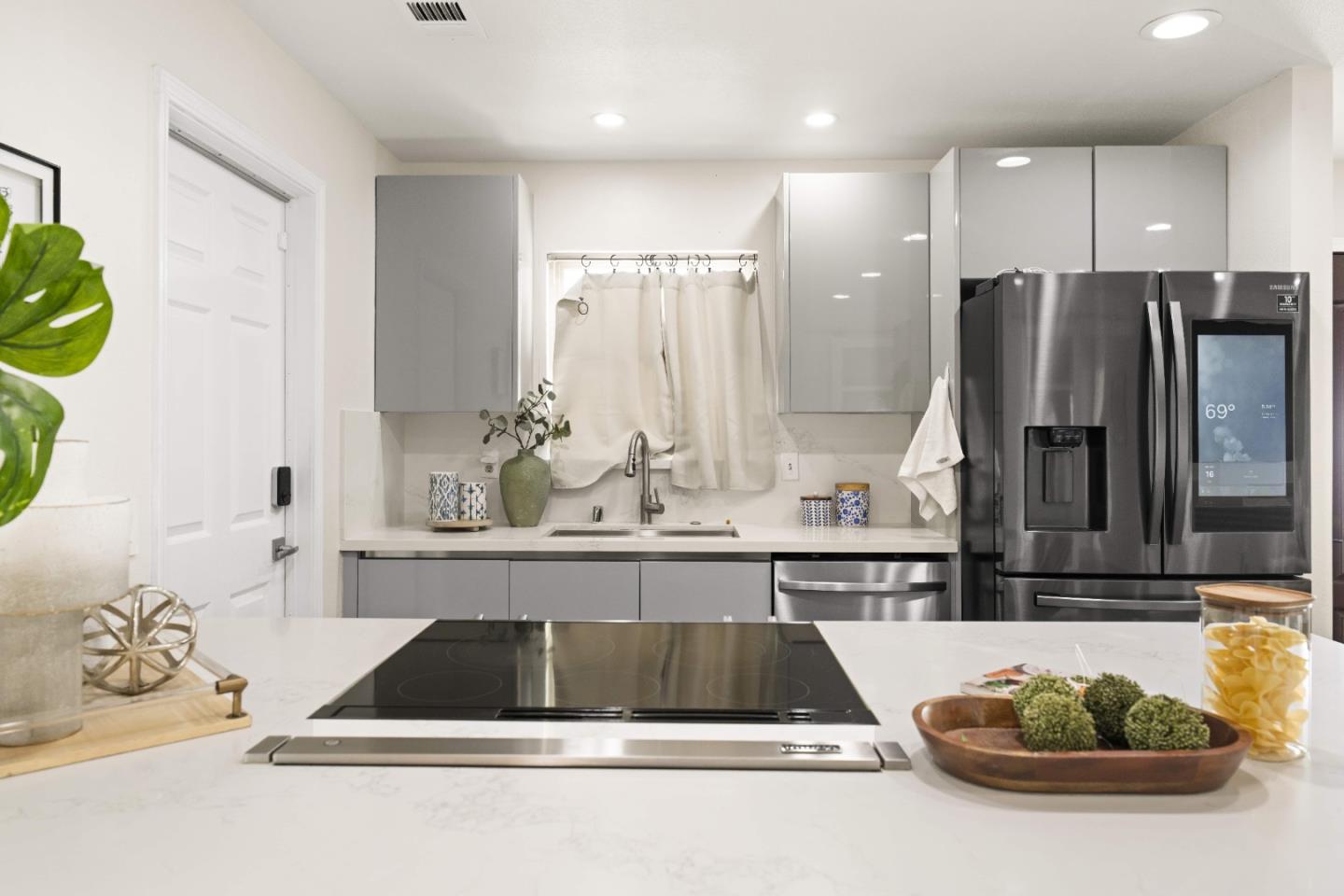 Detail Gallery Image 10 of 40 For 39666 Whitecap Way, Fremont,  CA 94538 - 4 Beds | 2 Baths