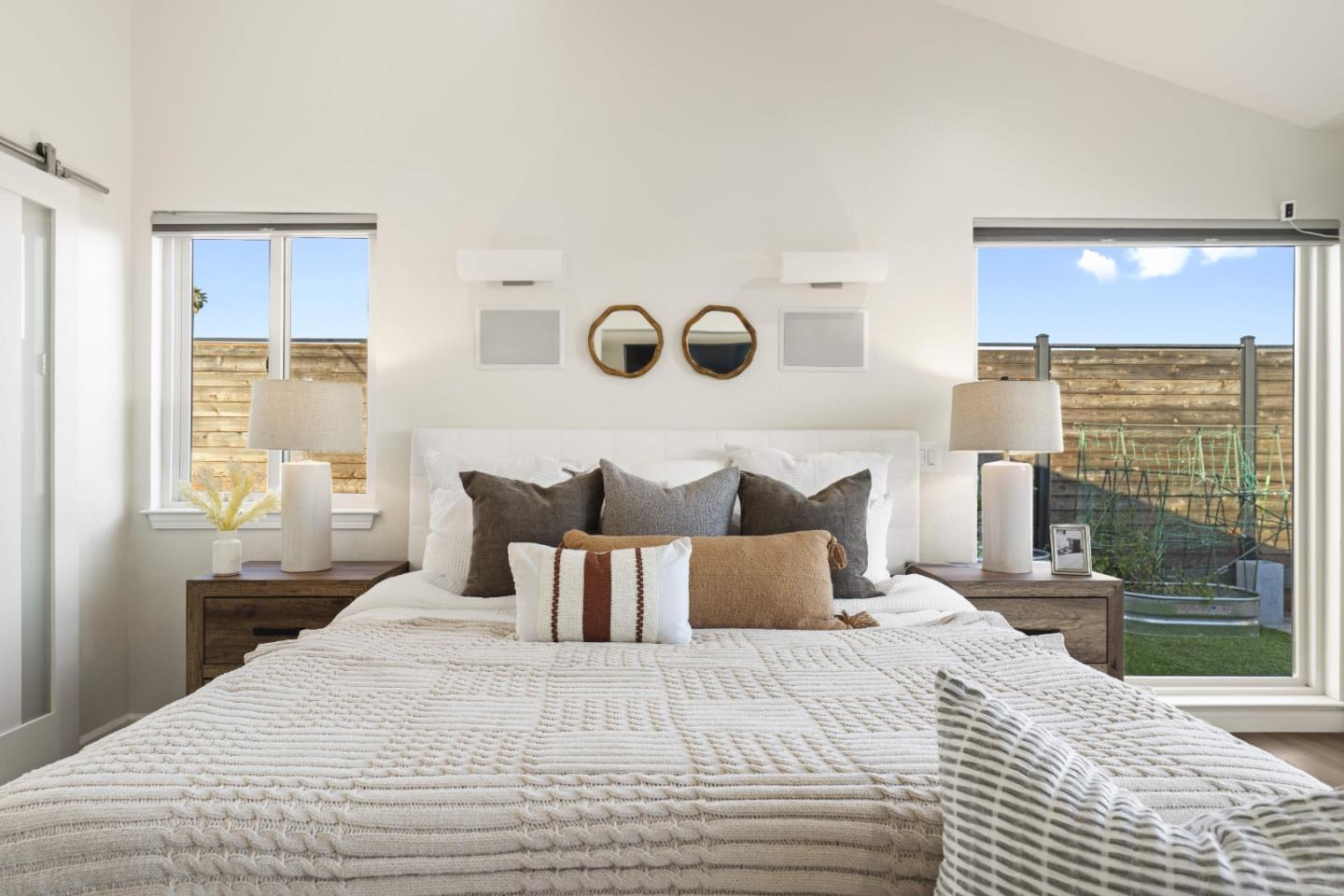 Detail Gallery Image 12 of 40 For 39666 Whitecap Way, Fremont,  CA 94538 - 4 Beds | 2 Baths