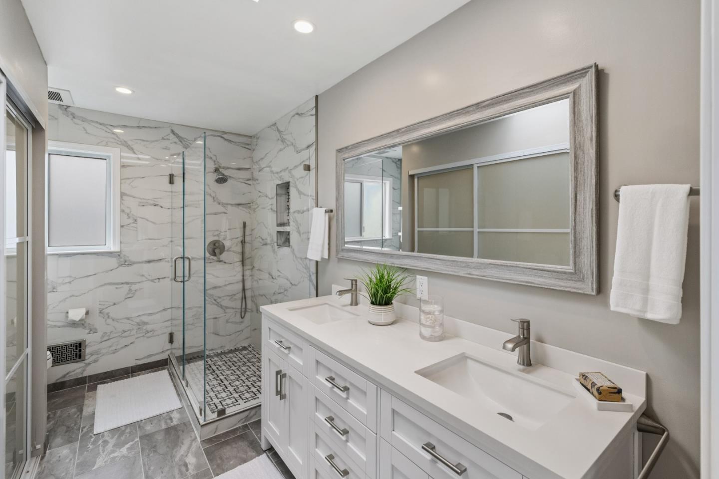 Detail Gallery Image 16 of 37 For Ribera Rd, Carmel,  CA 93923 - 4 Beds | 2/1 Baths