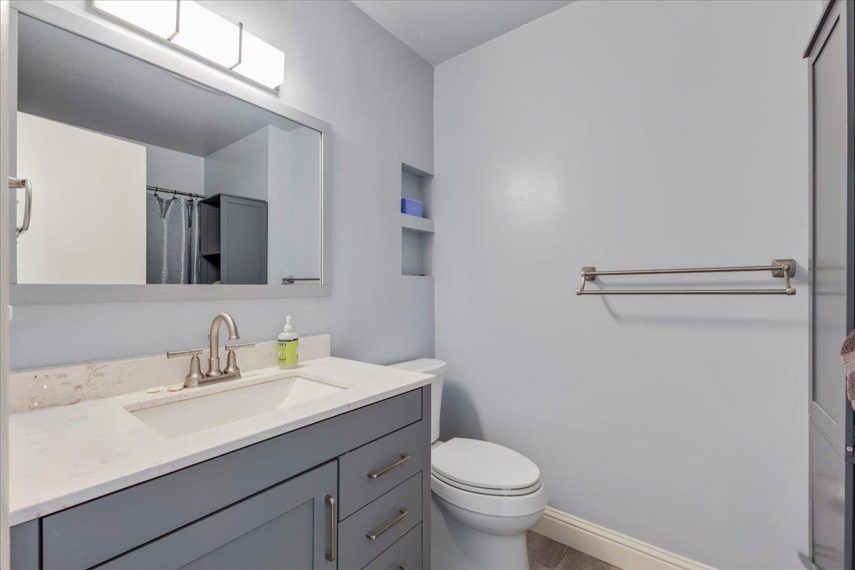 Detail Gallery Image 9 of 15 For 1855 Andrew Ct, Seaside,  CA 93955 - 3 Beds | 2 Baths