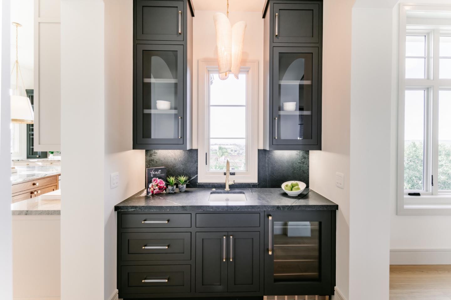 Detail Gallery Image 14 of 57 For 8210 Manjares, Monterey,  CA 93940 - 4 Beds | 4/3 Baths