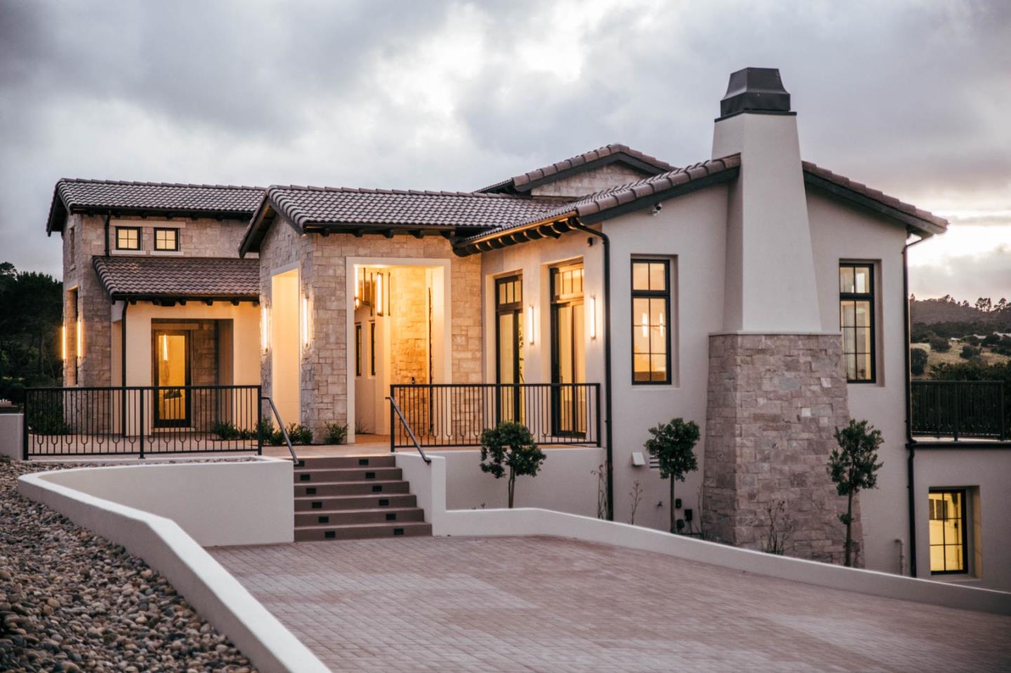 Detail Gallery Image 2 of 57 For 8210 Manjares, Monterey,  CA 93940 - 4 Beds | 4/3 Baths