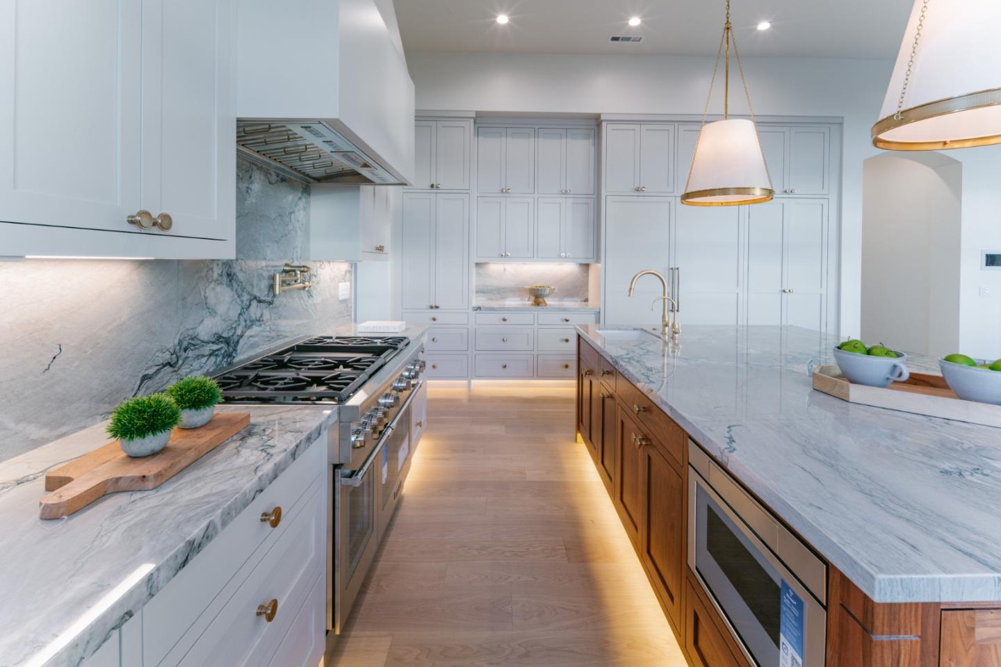 Detail Gallery Image 20 of 57 For 8210 Manjares, Monterey,  CA 93940 - 4 Beds | 4/3 Baths