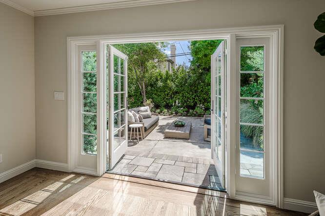 Detail Gallery Image 12 of 28 For 811 Nevada Ave, San Mateo,  CA 94402 - 4 Beds | 2 Baths