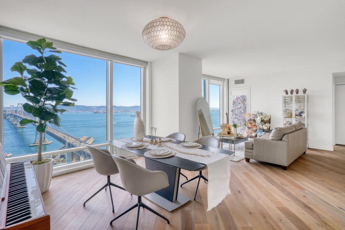 Front Image Thumbnail for ML82043433