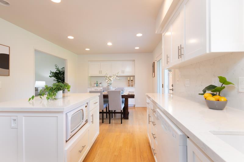 Detail Gallery Image 18 of 83 For 1573 Darlene Ave, San Jose,  CA 95125 - 4 Beds | 2/1 Baths