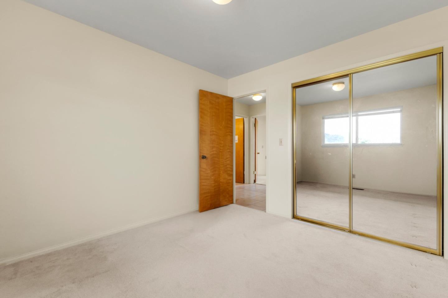 Detail Gallery Image 4 of 12 For 1201 San Angelo Dr, Salinas,  CA 93901 - 3 Beds | 2 Baths