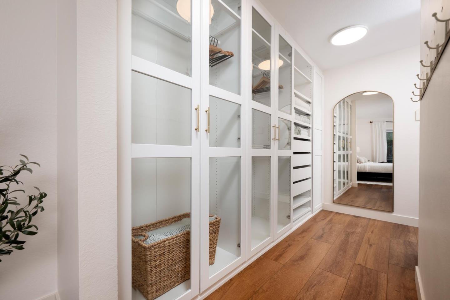 Detail Gallery Image 11 of 21 For 3323 La Mesa Dr #2,  San Carlos,  CA 94070 - 2 Beds | 2 Baths