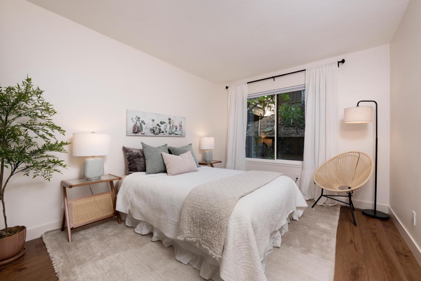 Detail Gallery Image 13 of 21 For 3323 La Mesa Dr #2,  San Carlos,  CA 94070 - 2 Beds | 2 Baths