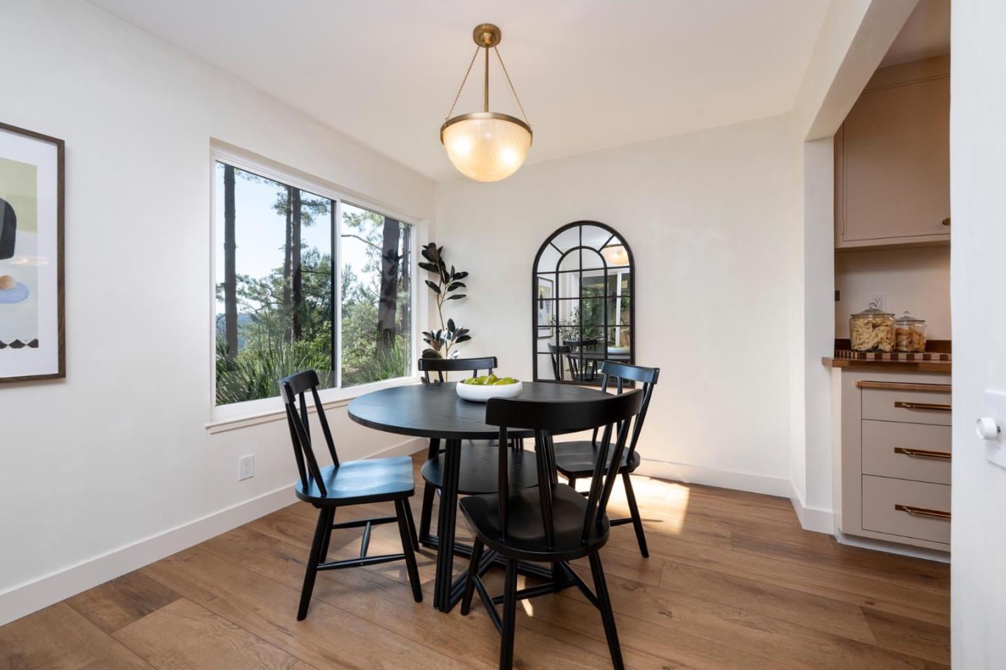 Detail Gallery Image 5 of 21 For 3323 La Mesa Dr #2,  San Carlos,  CA 94070 - 2 Beds | 2 Baths