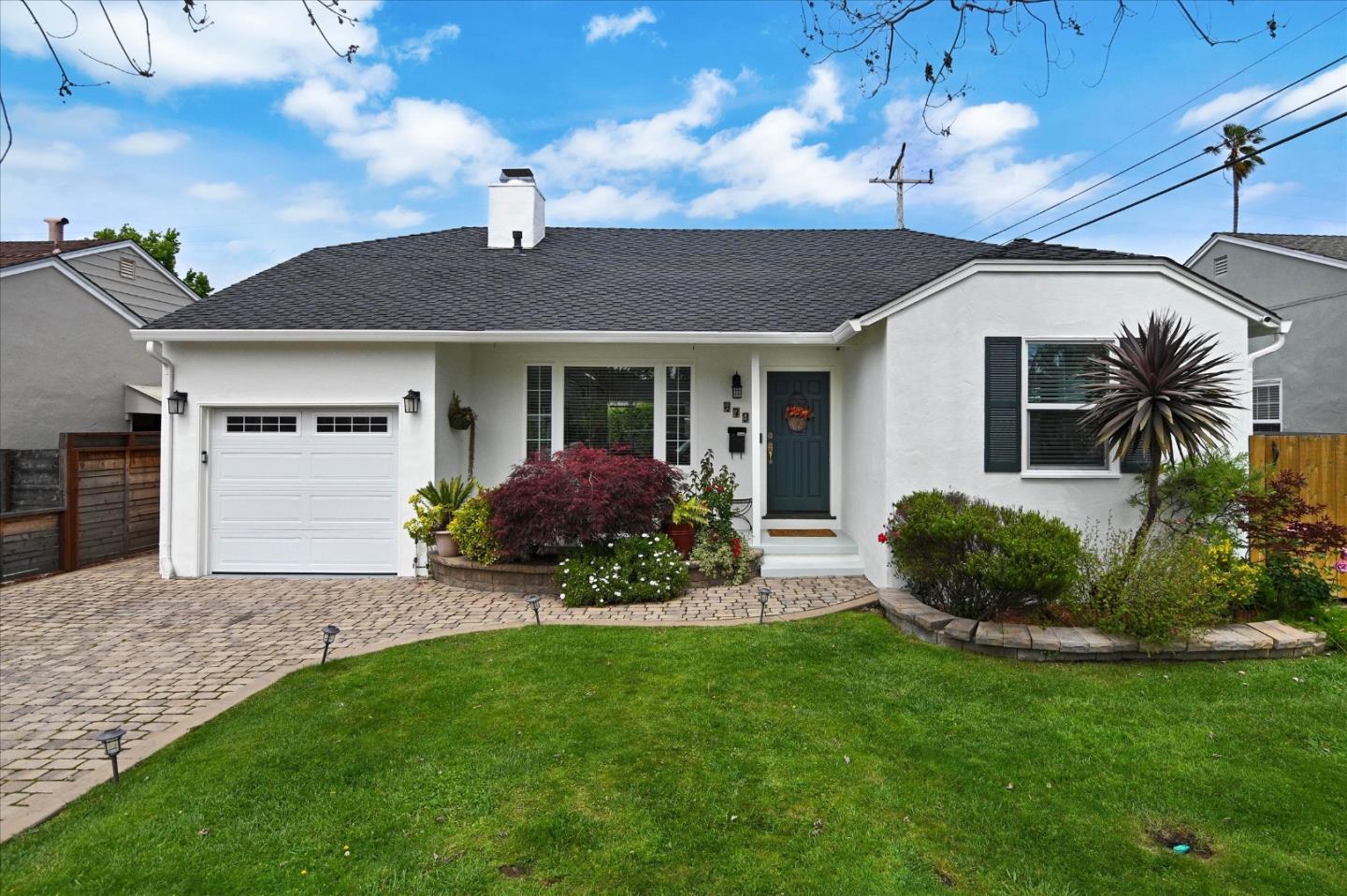 Detail Gallery Image 2 of 38 For 679 Harrow Ave, San Mateo,  CA 94402 - 3 Beds | 2 Baths