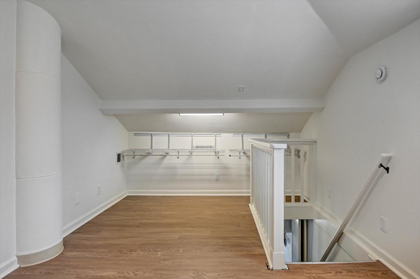 Detail Gallery Image 27 of 38 For 679 Harrow Ave, San Mateo,  CA 94402 - 3 Beds | 2 Baths