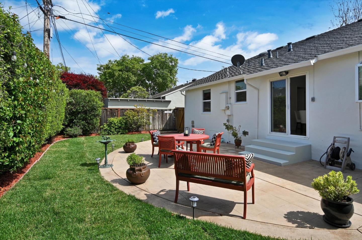 Detail Gallery Image 33 of 38 For 679 Harrow Ave, San Mateo,  CA 94402 - 3 Beds | 2 Baths