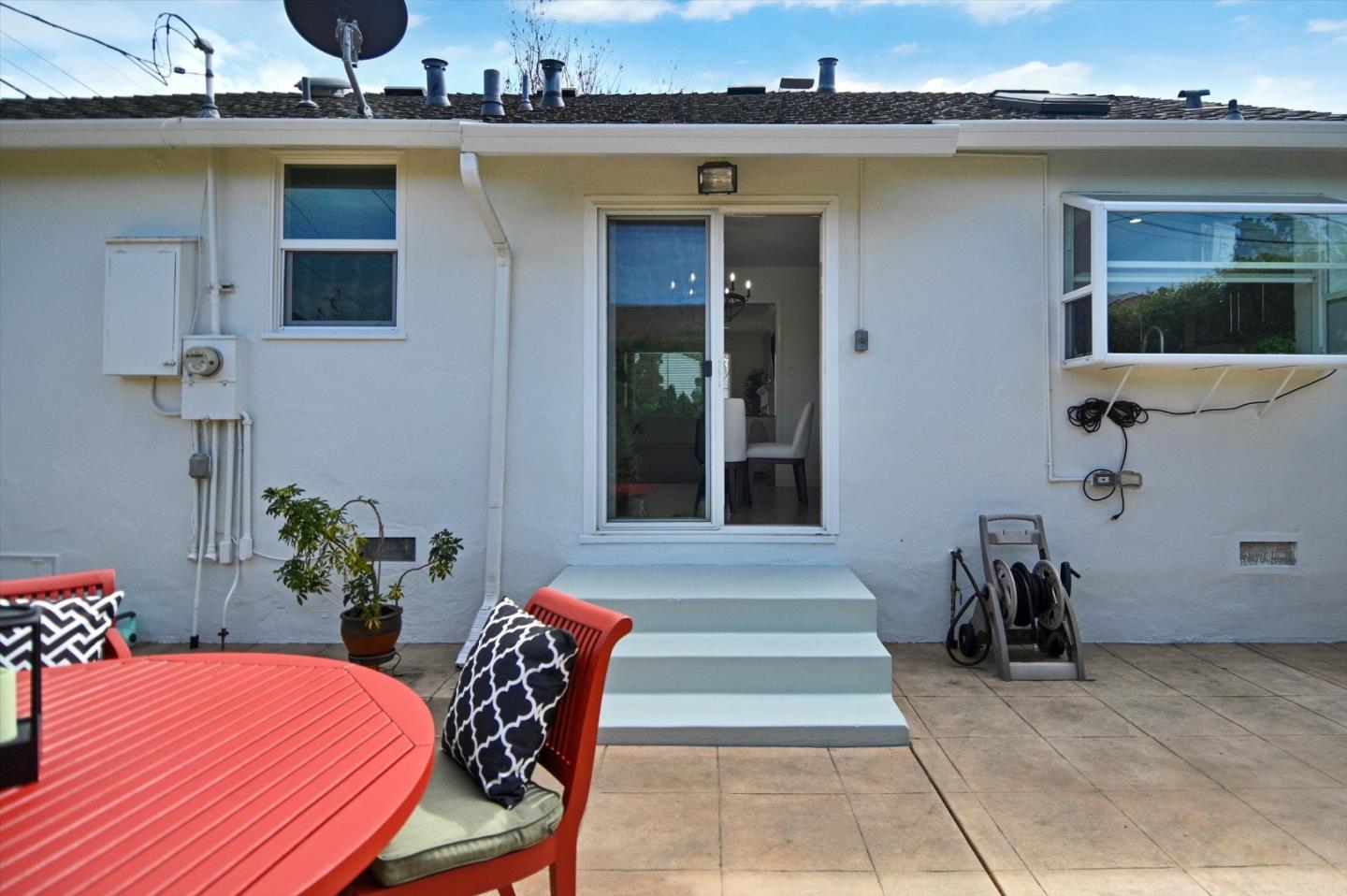 Detail Gallery Image 35 of 38 For 679 Harrow Ave, San Mateo,  CA 94402 - 3 Beds | 2 Baths