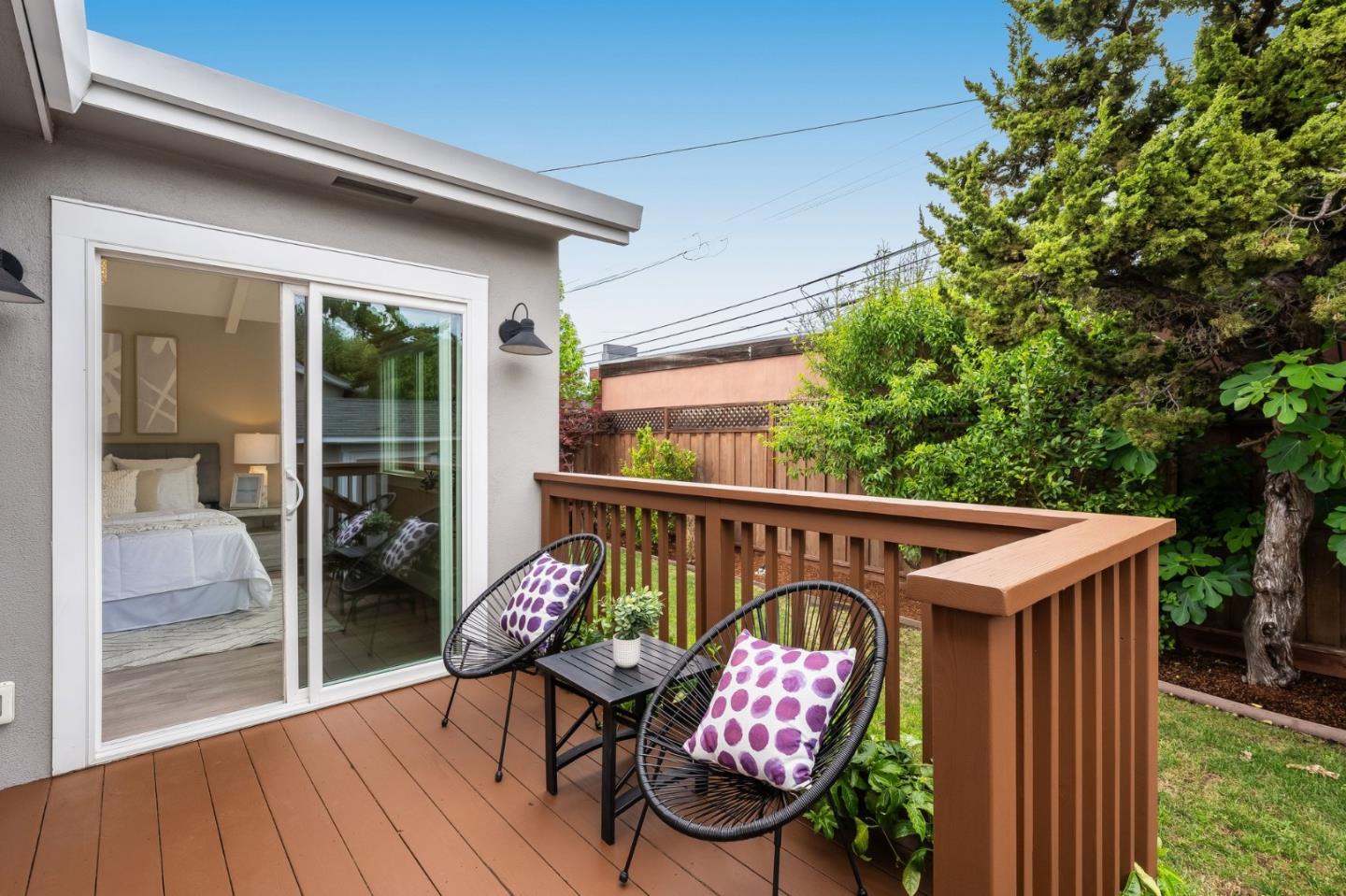 Detail Gallery Image 21 of 48 For 409 Poinsettia Ave, San Mateo,  CA 94403 - 4 Beds | 2 Baths