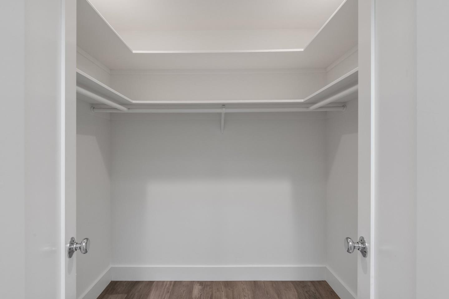 Detail Gallery Image 25 of 48 For 409 Poinsettia Ave, San Mateo,  CA 94403 - 4 Beds | 2 Baths