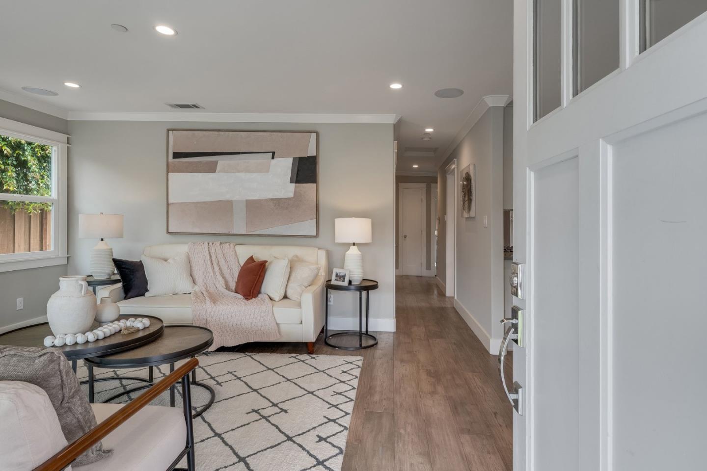 Detail Gallery Image 3 of 48 For 409 Poinsettia Ave, San Mateo,  CA 94403 - 4 Beds | 2 Baths