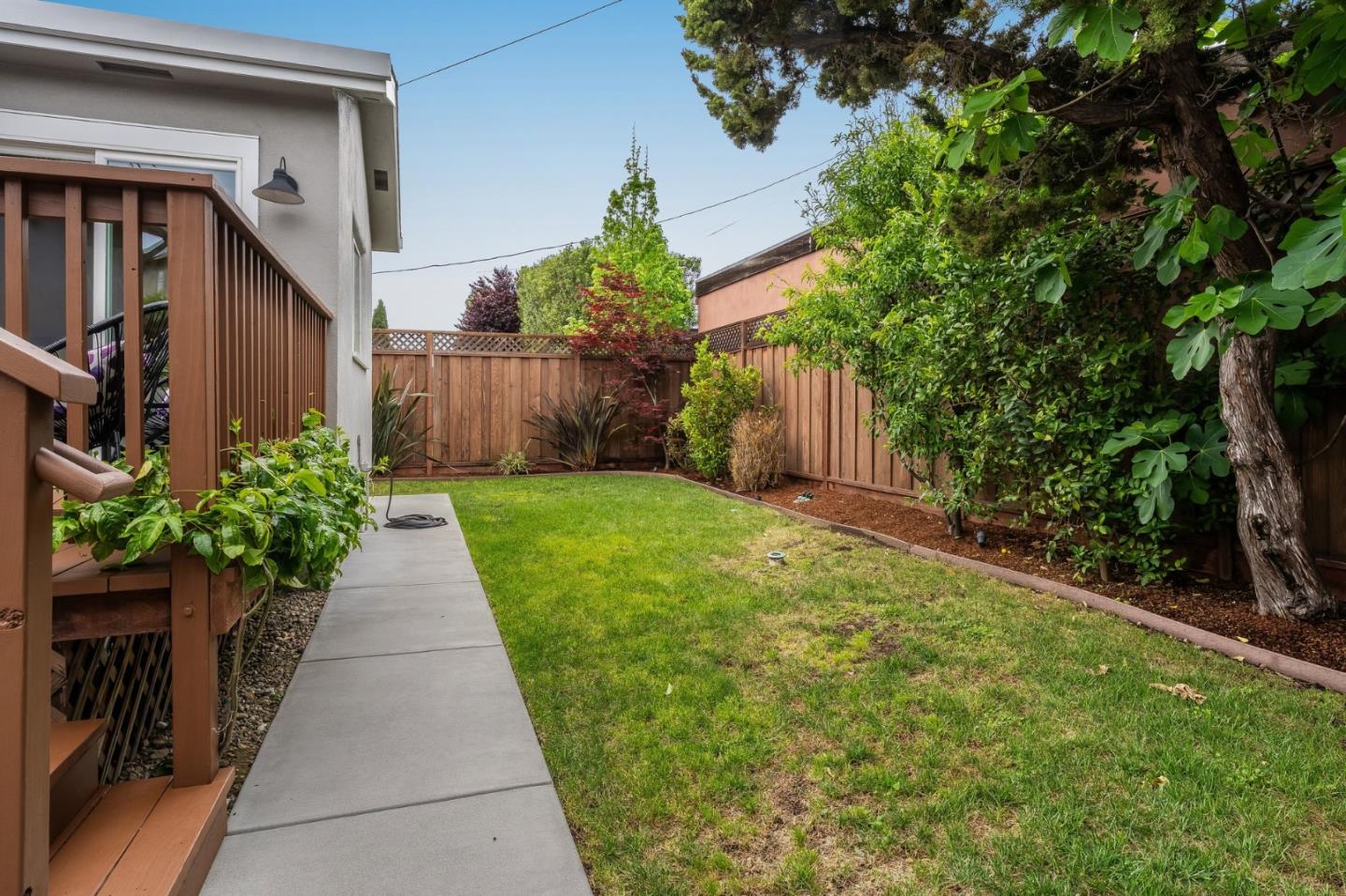 Detail Gallery Image 47 of 48 For 409 Poinsettia Ave, San Mateo,  CA 94403 - 4 Beds | 2 Baths