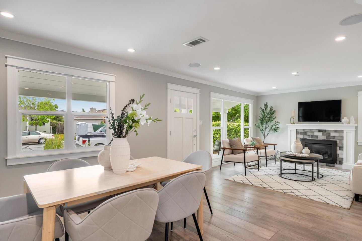 Detail Gallery Image 9 of 48 For 409 Poinsettia Ave, San Mateo,  CA 94403 - 4 Beds | 2 Baths