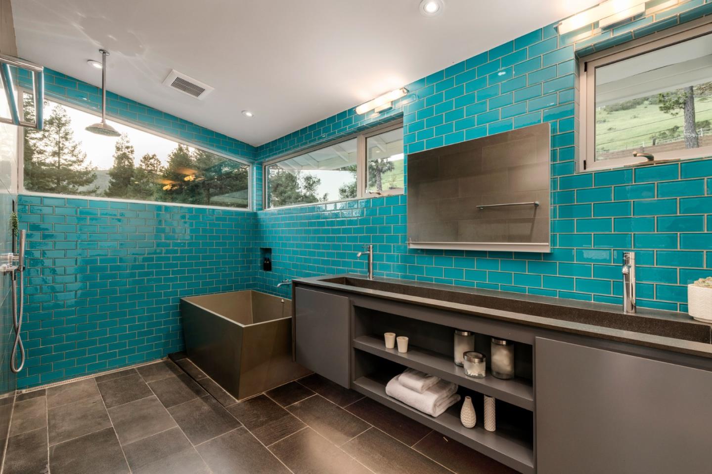 Detail Gallery Image 29 of 85 For 2570 Purisima Creek Rd, Half Moon Bay,  CA 94019 - 4 Beds | 3 Baths