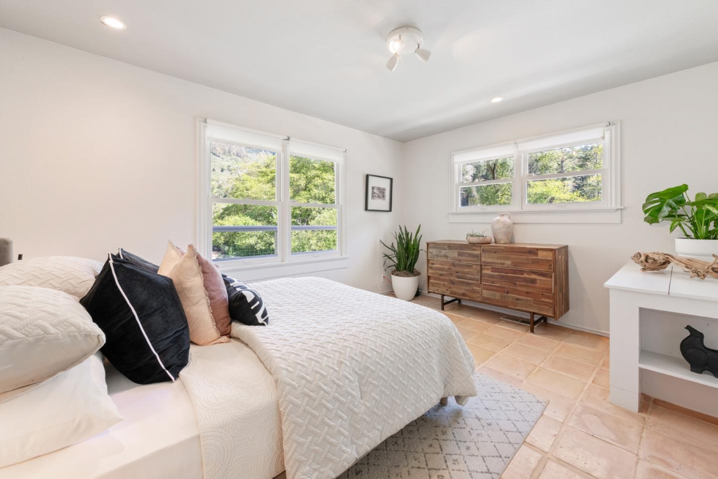 Detail Gallery Image 33 of 85 For 2570 Purisima Creek Rd, Half Moon Bay,  CA 94019 - 4 Beds | 3 Baths