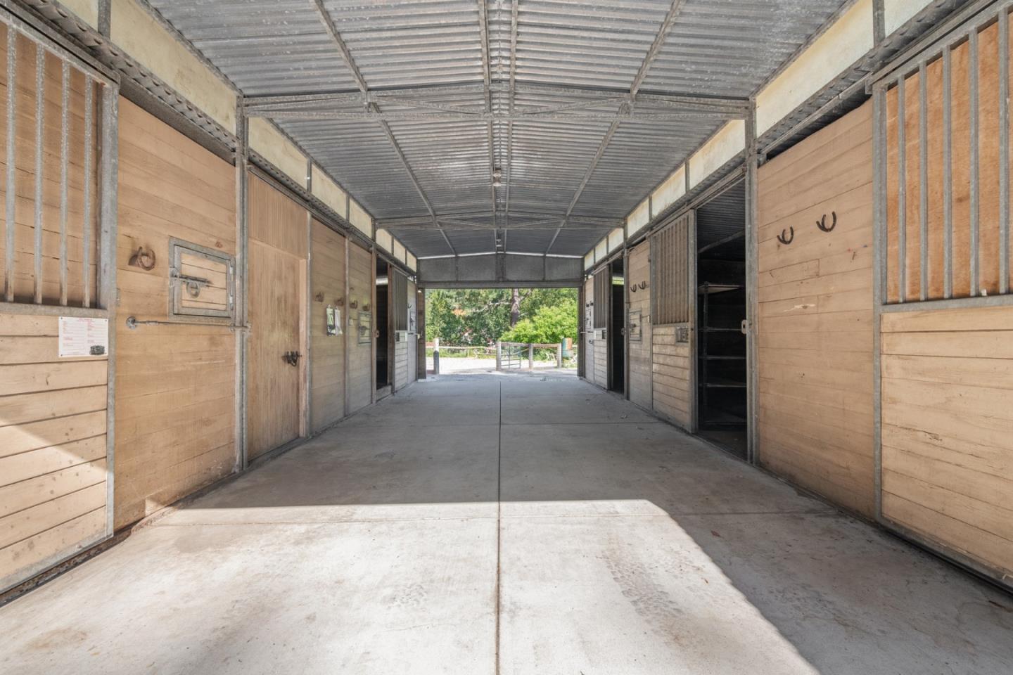 Detail Gallery Image 57 of 85 For 2570 Purisima Creek Rd, Half Moon Bay,  CA 94019 - 4 Beds | 3 Baths