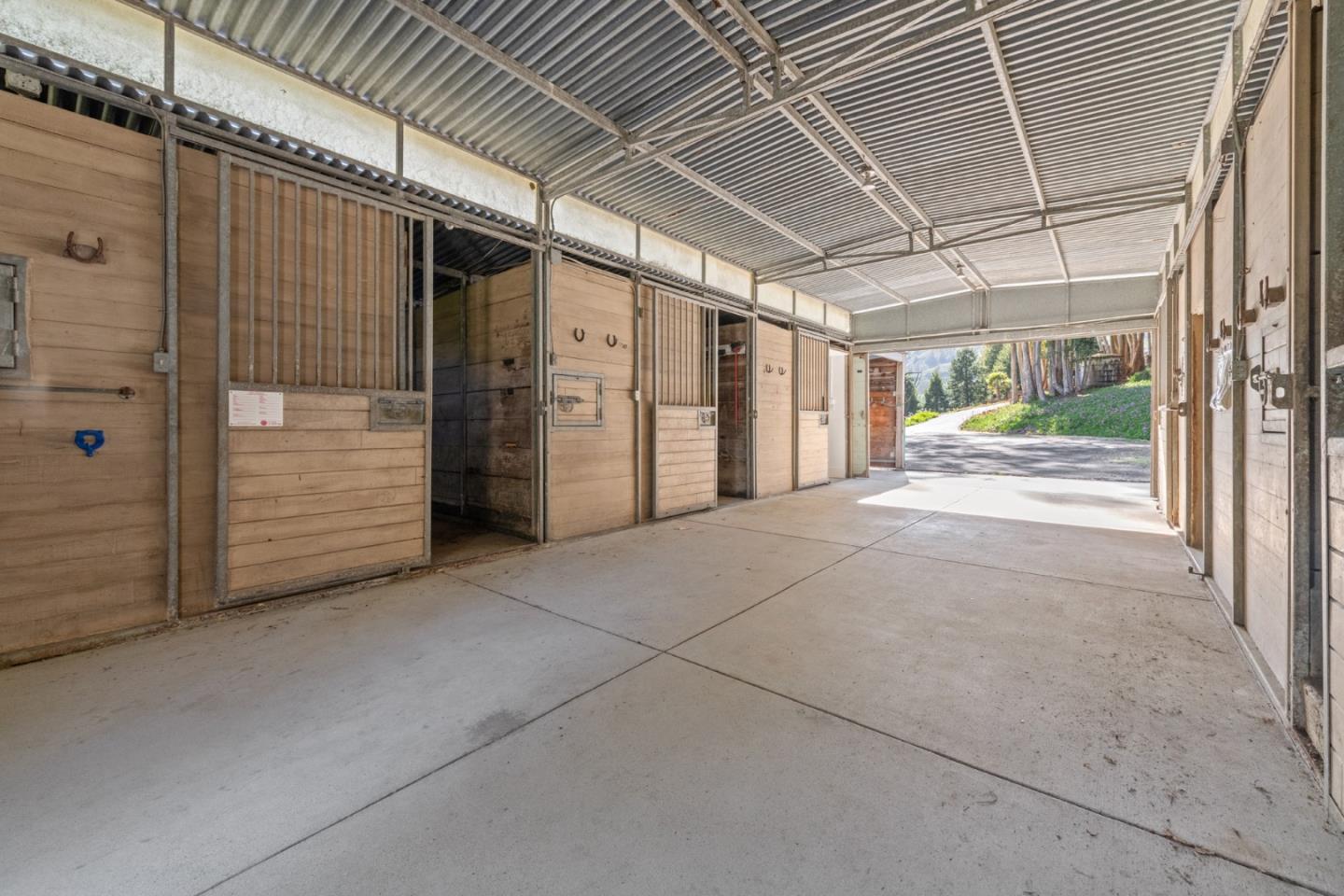 Detail Gallery Image 58 of 85 For 2570 Purisima Creek Rd, Half Moon Bay,  CA 94019 - 4 Beds | 3 Baths