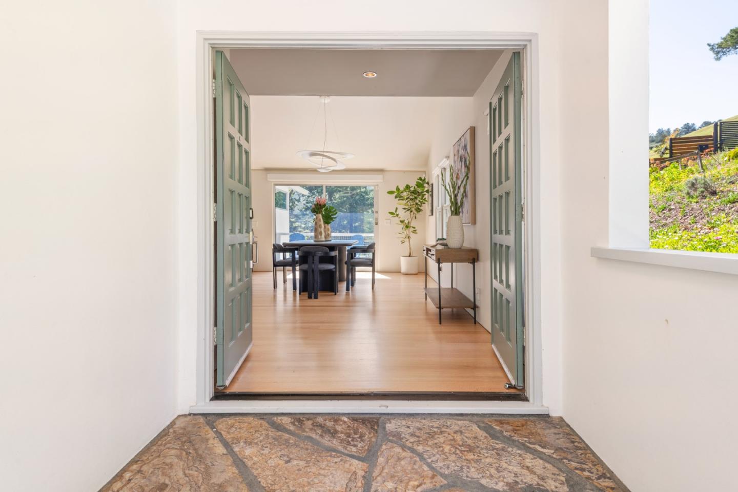 Detail Gallery Image 6 of 14 For 2570 Purisima Creek Rd, Half Moon Bay,  CA 94019 - 4 Beds | 3 Baths