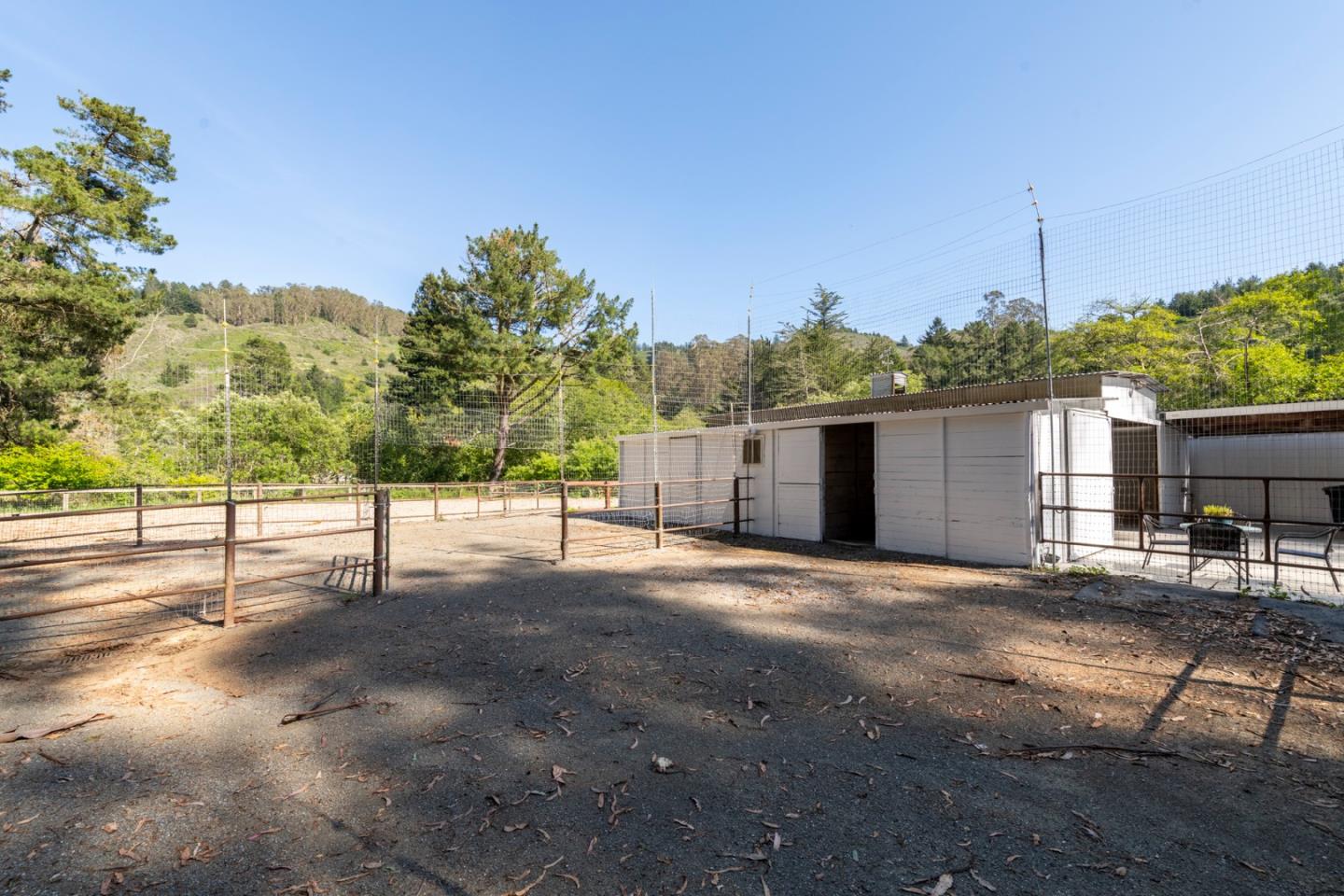 Detail Gallery Image 64 of 85 For 2570 Purisima Creek Rd, Half Moon Bay,  CA 94019 - 4 Beds | 3 Baths