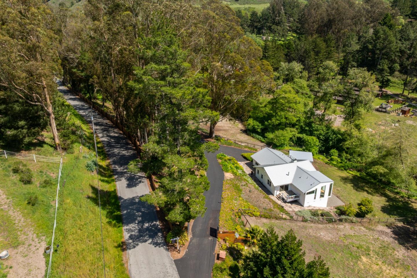 Detail Gallery Image 80 of 85 For 2570 Purisima Creek Rd, Half Moon Bay,  CA 94019 - 4 Beds | 3 Baths