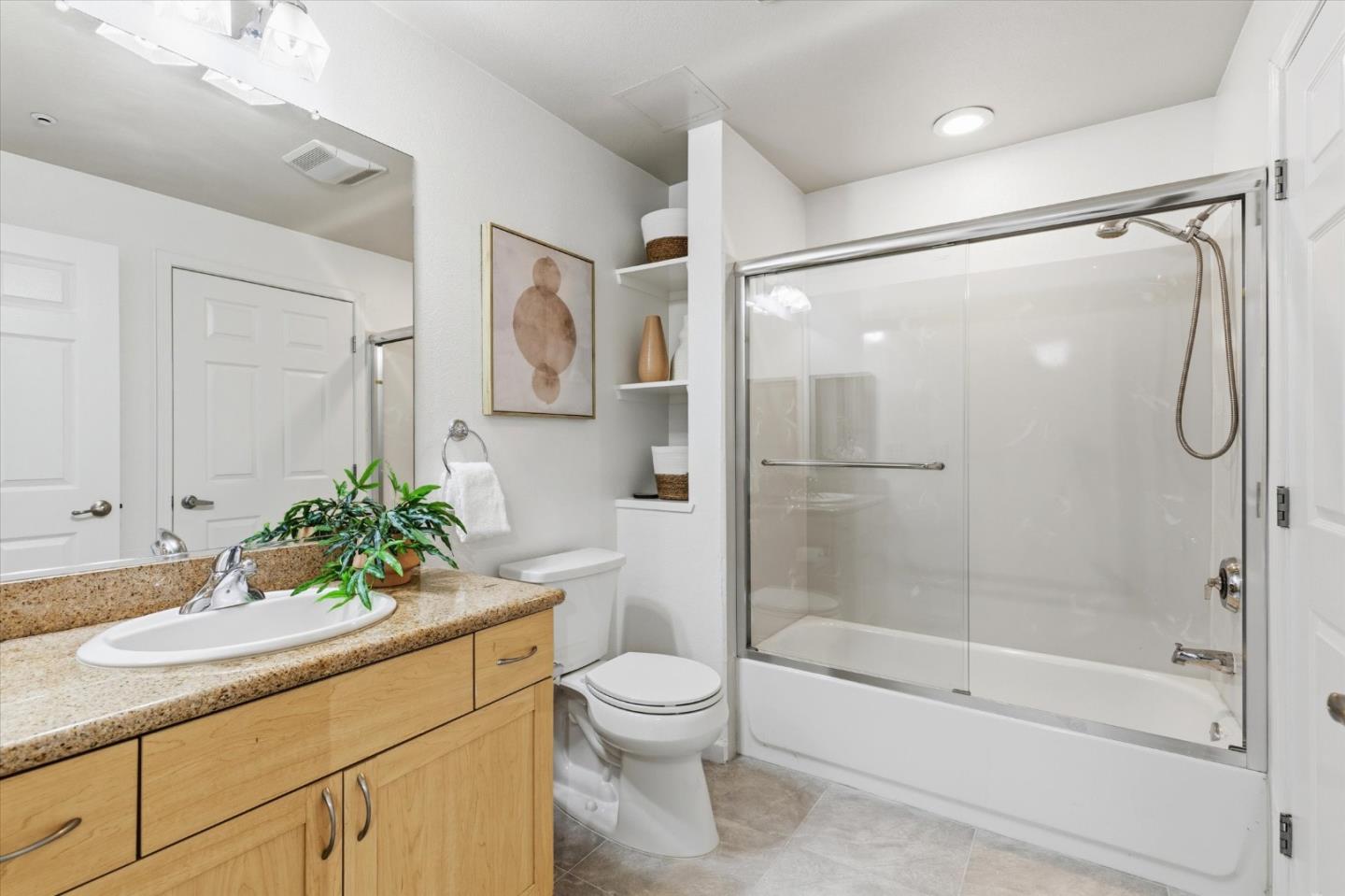 Detail Gallery Image 16 of 21 For 1550 Technology Dr #2105,  San Jose,  CA 95110 - 2 Beds | 2 Baths