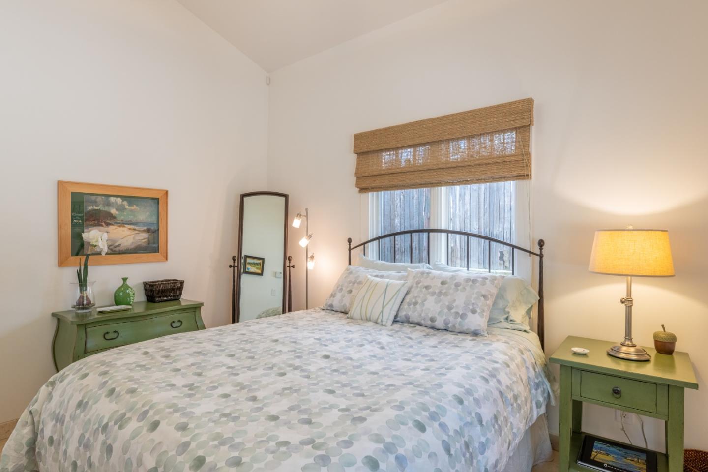 Detail Gallery Image 14 of 29 For 24785 Santa Rita St, Carmel,  CA 93923 - 3 Beds | 2 Baths