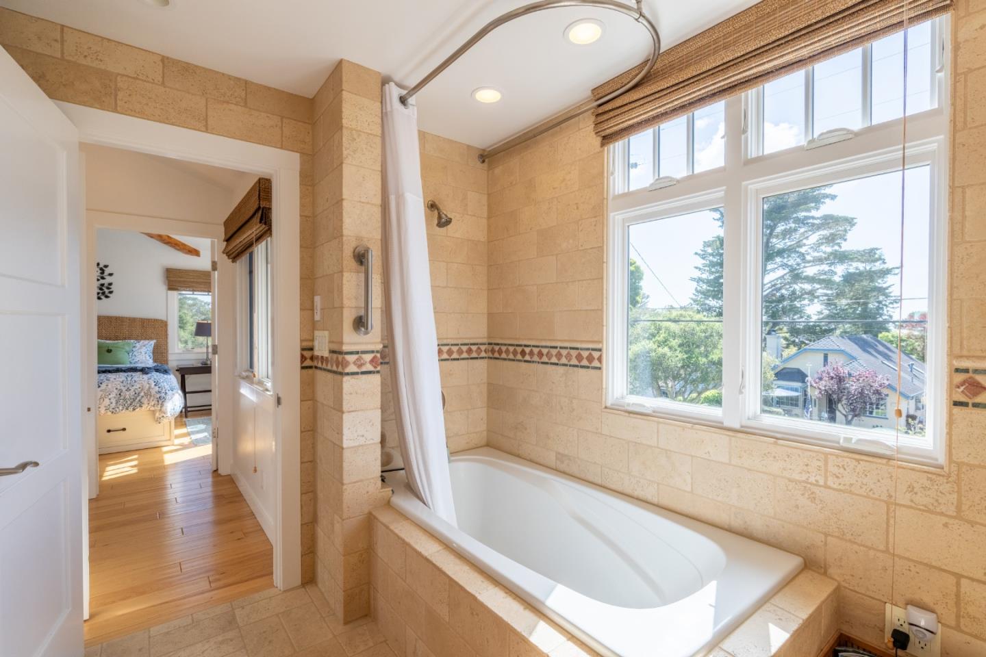 Detail Gallery Image 21 of 29 For 24785 Santa Rita St, Carmel,  CA 93923 - 3 Beds | 2 Baths