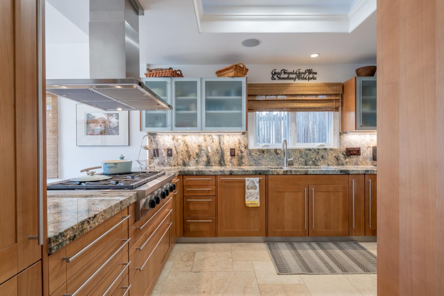 Detail Gallery Image 5 of 29 For 24785 Santa Rita St, Carmel,  CA 93923 - 3 Beds | 2 Baths