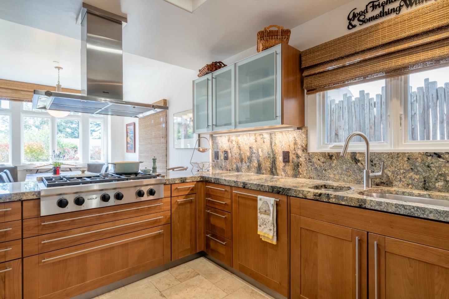 Detail Gallery Image 7 of 29 For 24785 Santa Rita St, Carmel,  CA 93923 - 3 Beds | 2 Baths