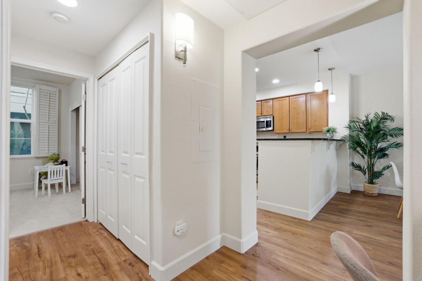 Detail Gallery Image 16 of 41 For 1388 Broadway #103,  Millbrae,  CA 94030 - 2 Beds | 2 Baths