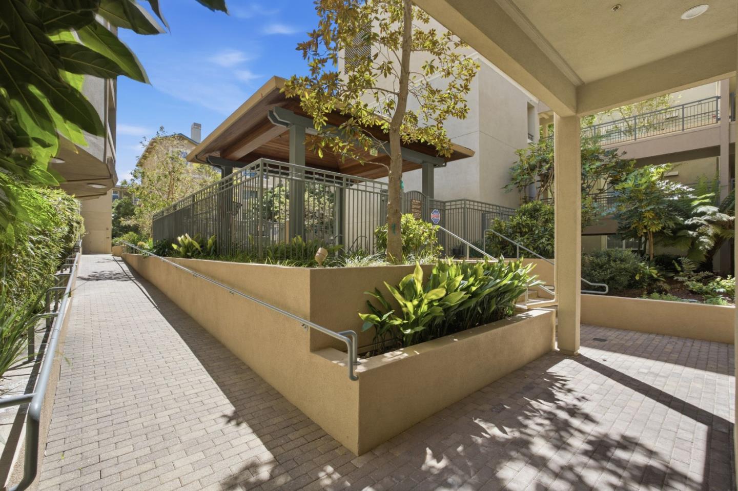 Detail Gallery Image 36 of 41 For 1388 Broadway #103,  Millbrae,  CA 94030 - 2 Beds | 2 Baths