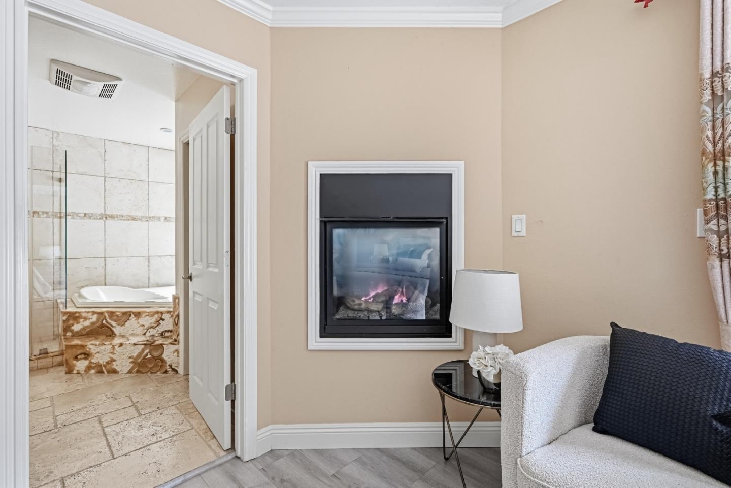 Detail Gallery Image 21 of 47 For 3202 E Laurel Creek Rd, Belmont,  CA 94002 - 3 Beds | 3 Baths