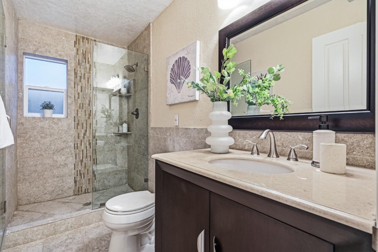 Detail Gallery Image 35 of 47 For 3202 E Laurel Creek Rd, Belmont,  CA 94002 - 3 Beds | 3 Baths