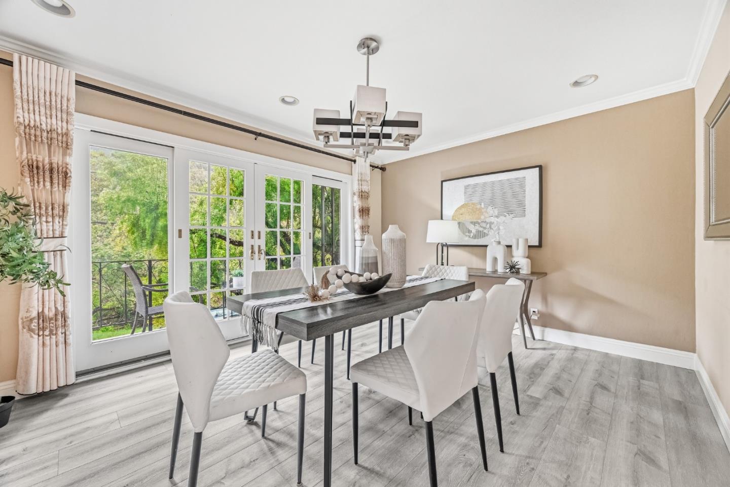 Detail Gallery Image 9 of 47 For 3202 E Laurel Creek Rd, Belmont,  CA 94002 - 3 Beds | 3 Baths